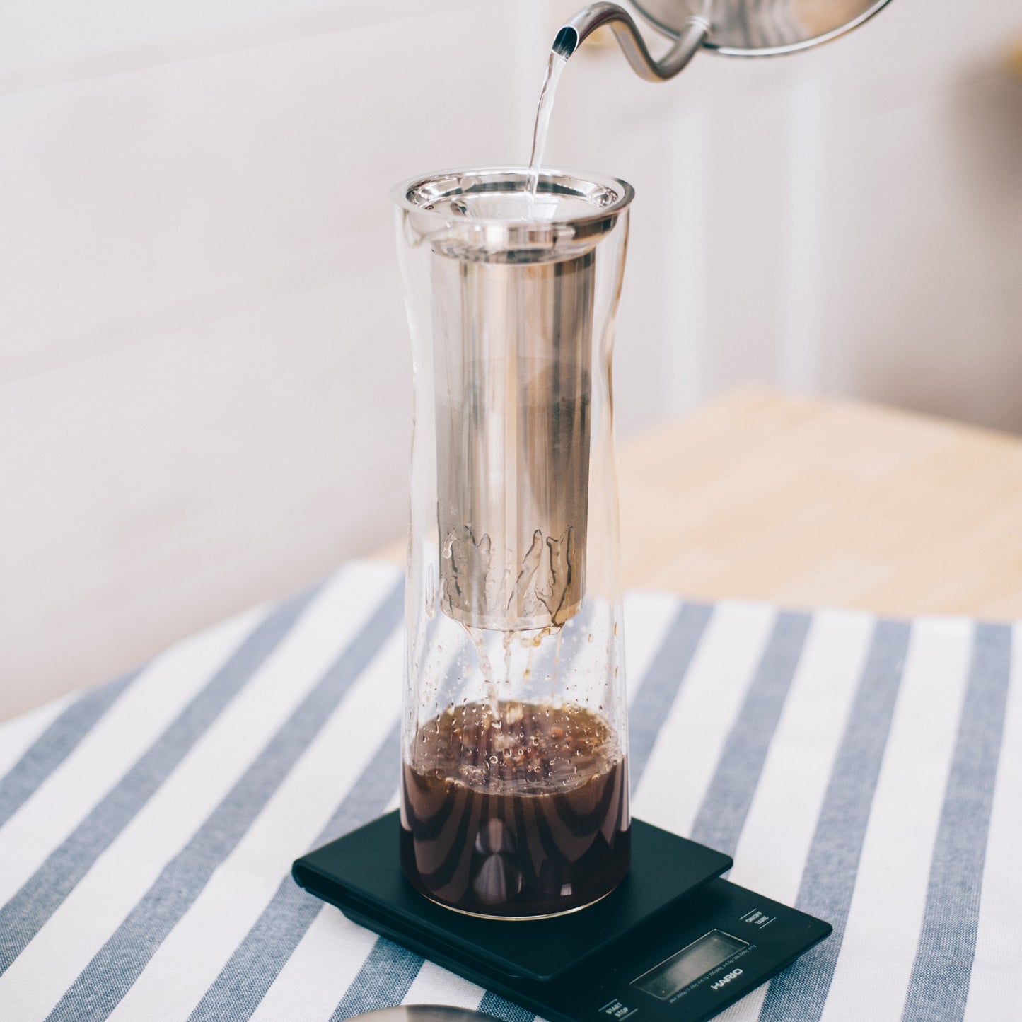 A Sargento Specialty Coffee Lisboa Cold-Brew Coffee Jug 4