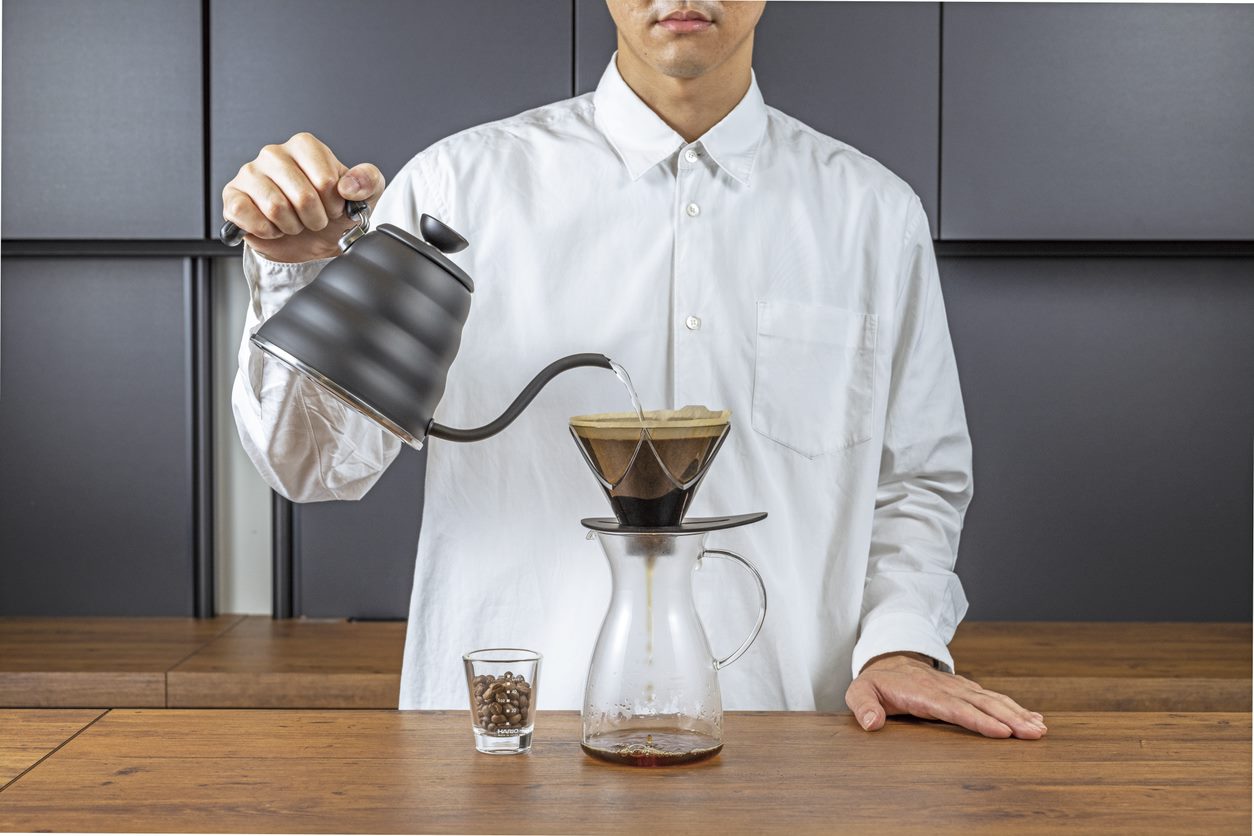 V60 Coador One Pour Mugen Hario