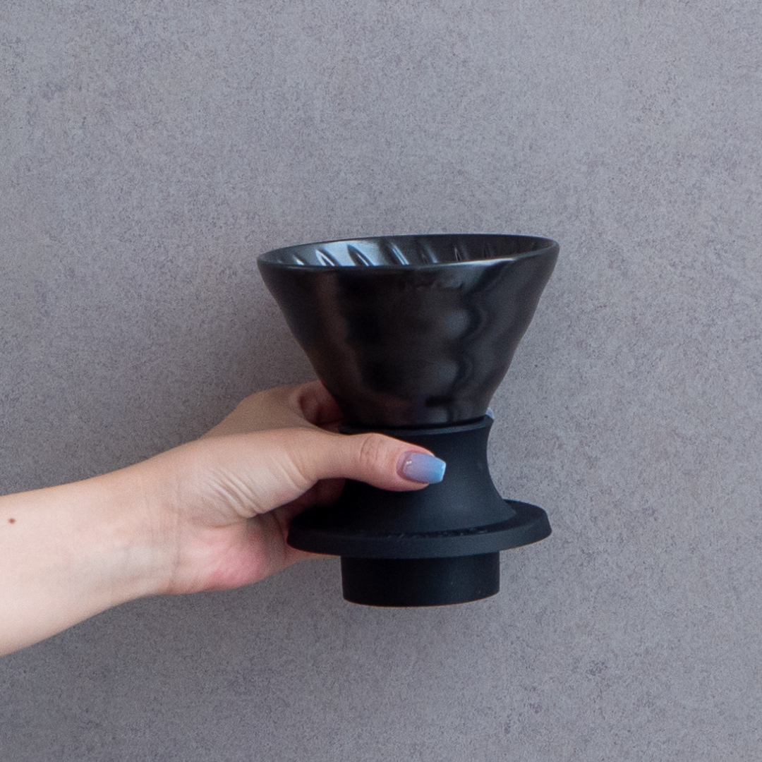 A Sargento Specialty Coffee Lisboa Ceramic Immersion Colour Dripper Switch Black Hario 1