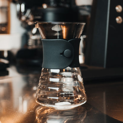 A Sargento Specialty Coffee Lisboa V60 Drip Decanter Hario 3